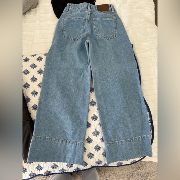 Zara Light Flare Jeans - Picture 4 of 4